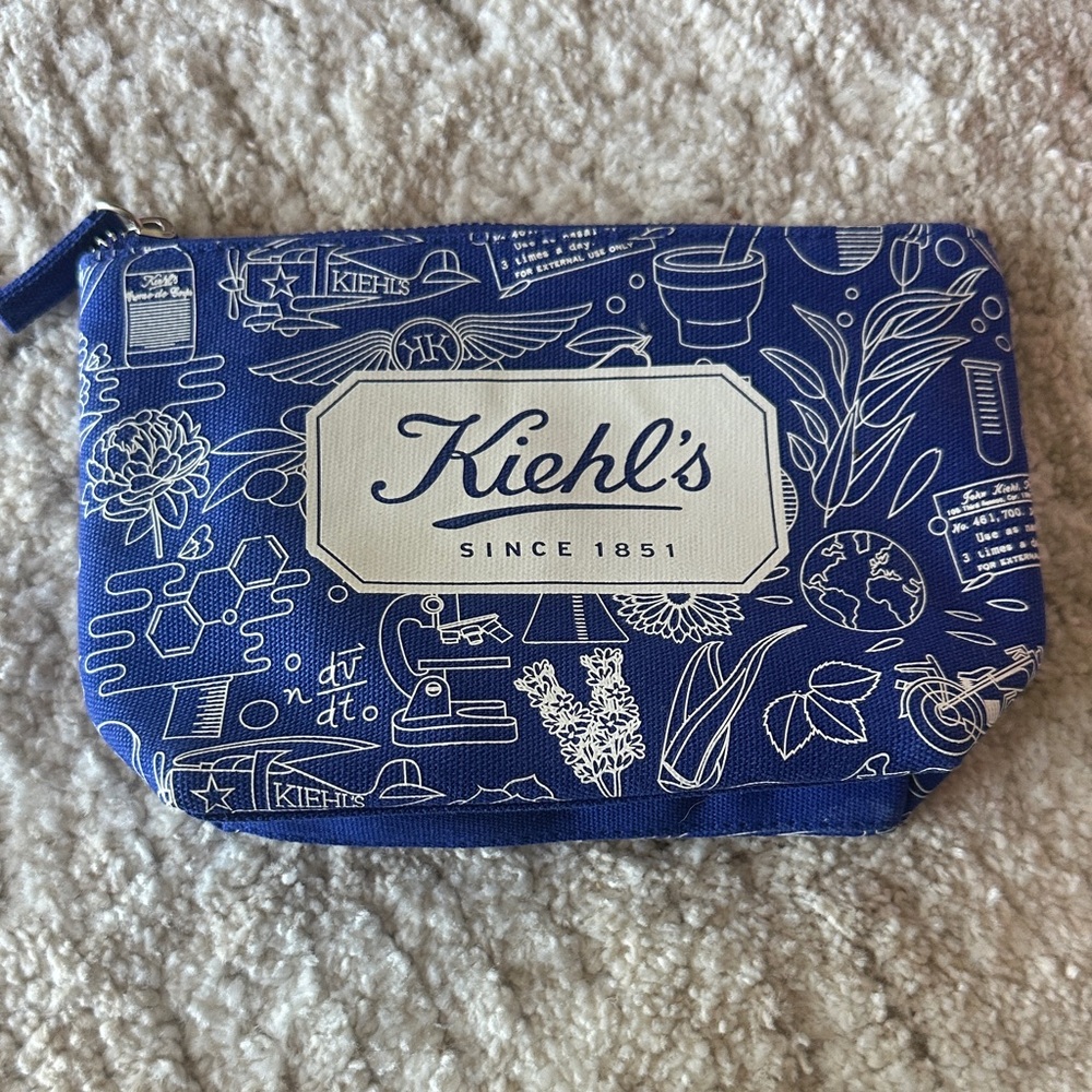 New Kiehls cosmetic pouch with zipper